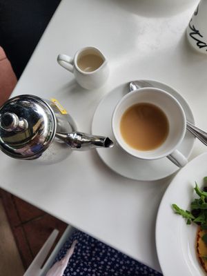 pot of earl grey with plant based milk at Cafe Patachou in Carmel
