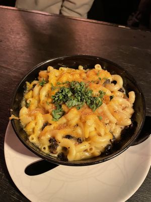   at No5nyc & The Vegoist in Astoria