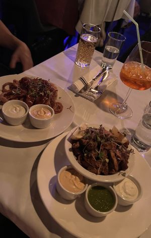   at No5nyc & The Vegoist in Astoria