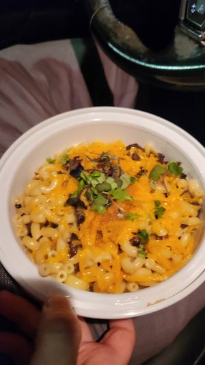 Mac n Cheese #Veganuary at No5nyc & The Vegoist in Astoria