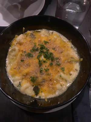 Vegan Truffle Mac & “cheese” 😋 at No5nyc & The Vegoist in Astoria