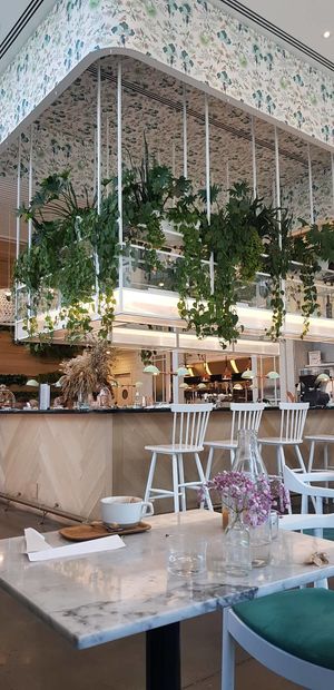 the decor is simply stunning at LOV in Laval