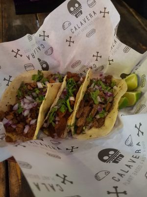 The best tacos at CalaVera - Food Truck in Cancun