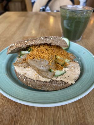 Vegan Thai chicken chilli bagel  at Bagels & Beans in Maastricht