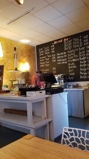 This person had beautiful nails at be Well in Bochum