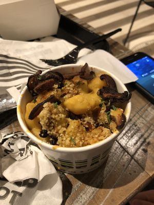 mac and cheese  at Beatnic - Rockefeller Plaza in New York City