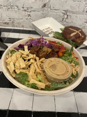 Peanut crunch salad  at Beatnic - Rockefeller Plaza in New York City