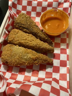 Chicky tenders at Beatnic - Rockefeller Plaza in New York City