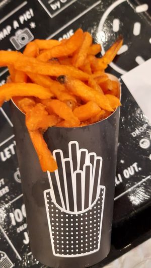Sweet potato fries at Beatnic - Rockefeller Plaza in New York City