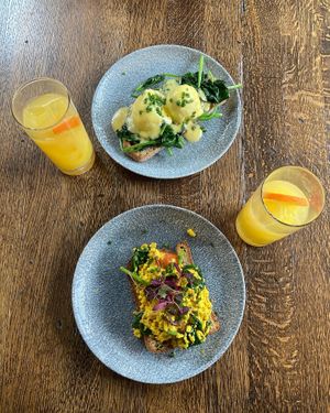 Tofu scramble on GF bread  at The Old Bicycle Shop in Cambridge