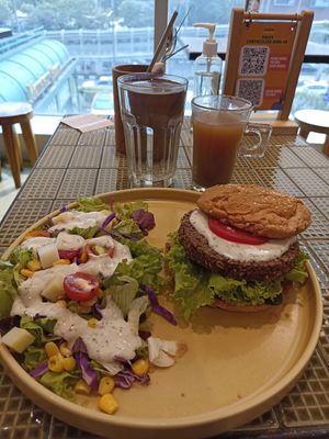 Mushroom Burger + Side Salad + Flu Fighter Drink at Burgreens - Pondok Indah in Jakarta