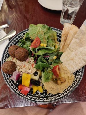 Falafel meal at Hummus Kitchen at Parnas Mall in Seoul