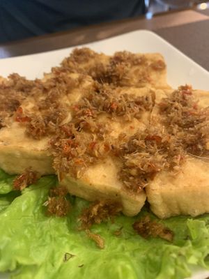 Grilled tofu with lemongrass   at Hoa Sen - Nguyen Van Cu in Da Lat