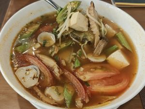 Thai hot and sour soup at Hoa Sen - Nguyen Van Cu in Da Lat