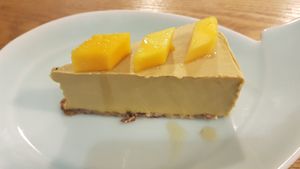 Mango&papaya raw vegan cheesecake at ZeroGo in Beijing
