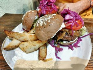 Vegan burger at Tsai Chi Ya - Vegetable Market - Vegan Project in Taichung