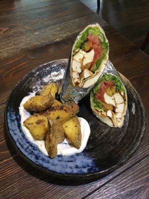 Tofu wrap with sweet potato fries at Tsai Chi Ya - Vegetable Market - Vegan Project in Taichung