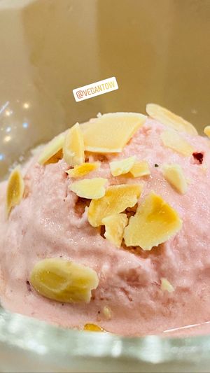 Nice Cream (Strawberry) *Vegan Ice Cream* at VegFarm - Wú Guójiè Shū Shí in Taichung