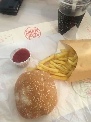 What I remember McDonald’s fries and cheeseburgers to taste like at Greazy Vegan in Cardiff