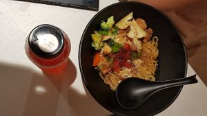 Dry Kung Pao Ramen Noodle with Strawberry Red Tea at Grove Cafe 素林 - Paya Lebar in Central Singapore