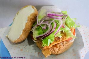 Mc Sunkiss Burger 麥克香吉堡 at Happy Green - Tainan Wei Le Lu in Tainan