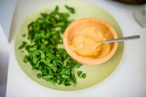 Chickpeas hummus and green leafs at Un Tempo Per Te - Vegan B&B in Dro