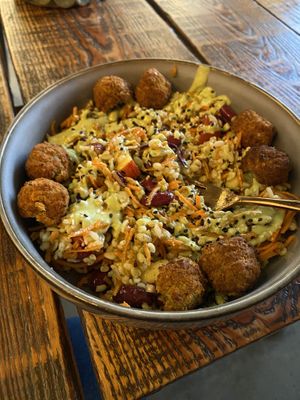 Plant bowl  at We Feat Pure Organic in Aalborg