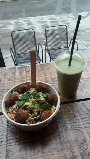 bowl + juices. at We Feat Pure Organic in Aalborg