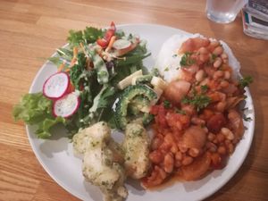 Lunch plate 900yen at Kuppila in Nara