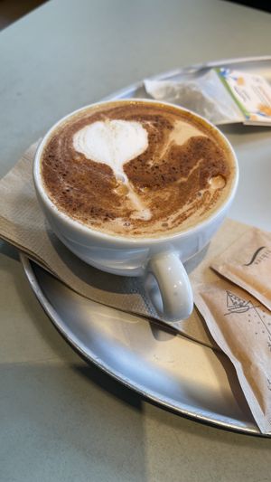 Questo cappuccino è spaziale con rooibos   at Tibits in Winterthur