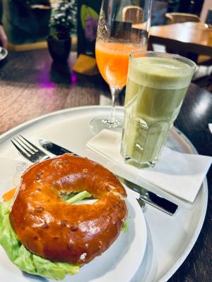 Vegan Salm Bagel with Matcha Latte at Tibits in Winterthur
