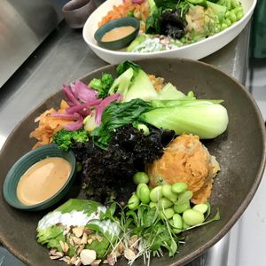 Mixed Mash Roots with veggies and trimmings at Plant Power Food in Copenhagen