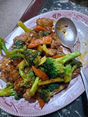 Vegan beef and broccoli at China Doll in Red Bluff