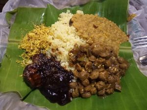 Rice and curry at Coconut Sambol in Galle