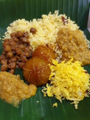 Some of today’s dishes at Coconut Sambol in Galle