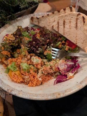 Couscous with bread at Wolf Hotel Kitchen & Bar in Alkmaar