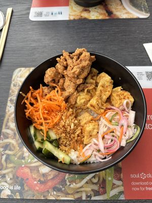 Creat your own Domburi (£10 tofu option + £3.50 vegan chicken!)  at Wagamama - White Rose in Leeds