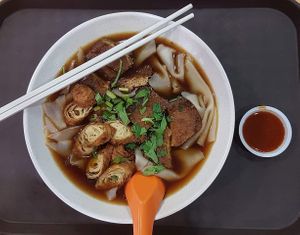 Vegetarian kway chap at Million Years 萬年齋 in East Singapore