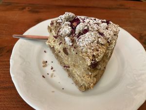 Apple pie (ew)  at Momo in Krakow