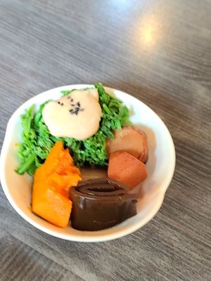 (蔬)素食套餐餐點 at Flower Space 花草空間 - HuāCǎo KōngJiān in Hualien