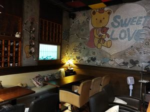 dining area at the back at Flower Space 花草空間 - HuāCǎo KōngJiān in Hualien