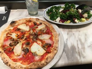 Vegan kale salad (really delicious) and a pizza with vegan cheese, potatoes, and mushrooms  at 800 Degrees - Shinjuku in Tokyo