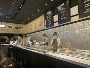 You can watch the meat cross contamination! (There’s just a bit) at 800 Degrees - Shinjuku in Tokyo