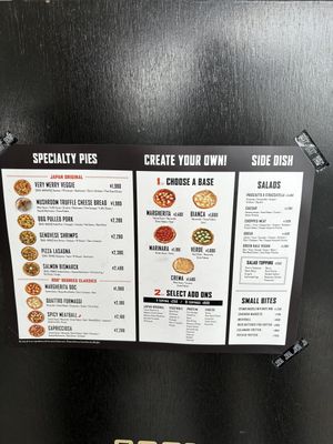 Menu  at 800 Degrees - Shinjuku in Tokyo