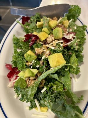 Kale saladd  at 800 Degrees - Shinjuku in Tokyo