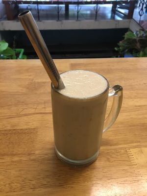 Banana peanut butter smoothie at Lovegan in Binh Thuan