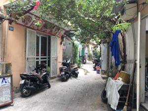 This is what you’ll see when you turn right, the cafe is down here on the left  at Lovegan in Binh Thuan