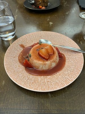 Dessert - panna cotta  at Like An Elephant in Lyon