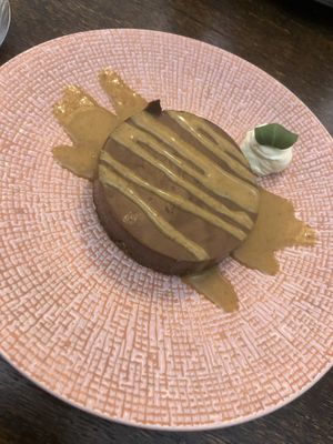   at Like An Elephant in Lyon