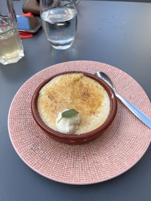   at Like An Elephant in Lyon